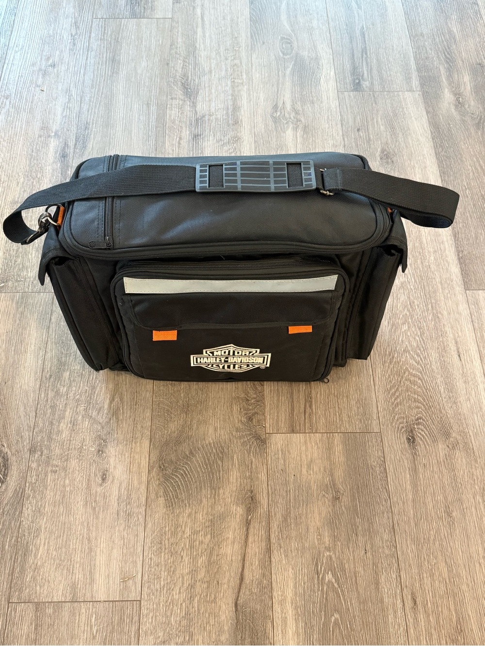 Harley-Davidson Motorcycle Picnic Cooler Bag Set w/ Waterproof Cover & Extras